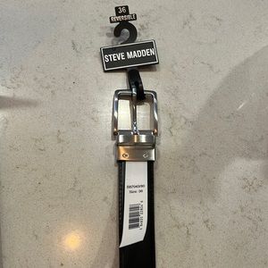Steve Madden Reversible belt Size 36 NWT